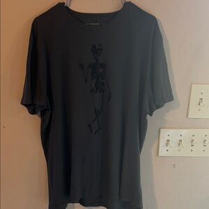 JOHN VARVATOS SKELETON PEACE SIGN CHARCOAL GRAY TEE SIZE XL